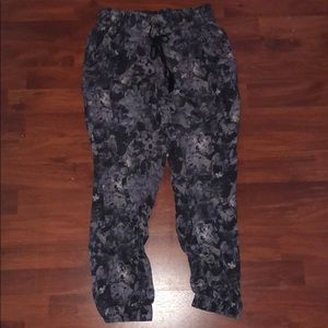 aritzia talulia joggers